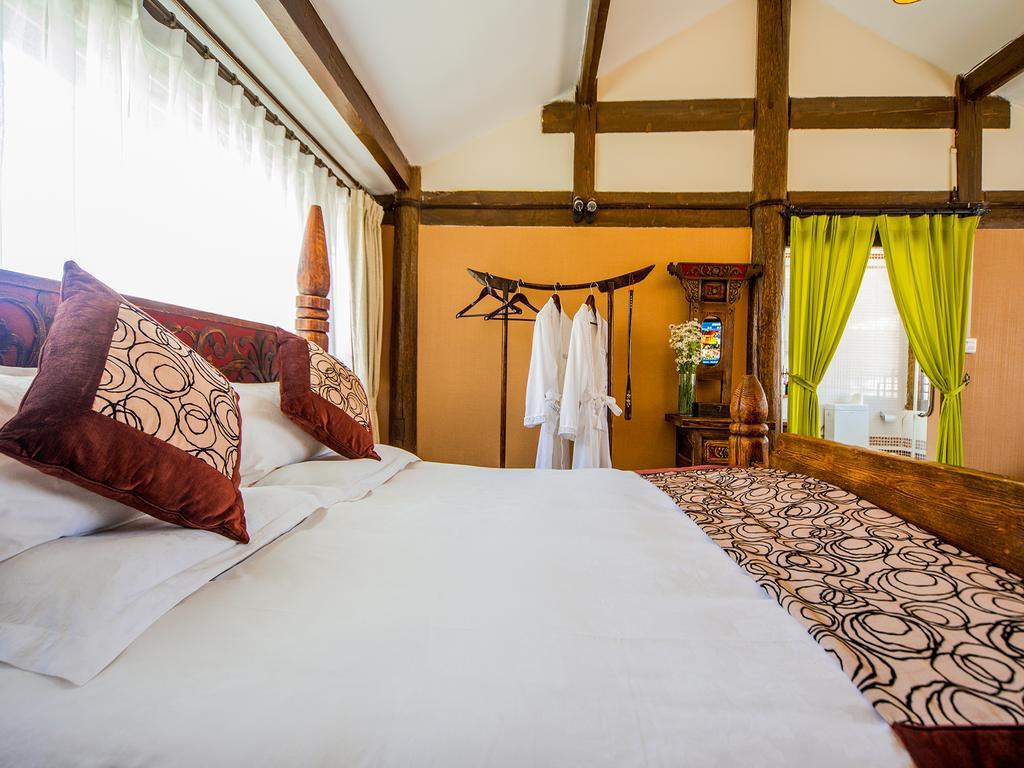 Old Tree Boutique Guesthouse Lijiang (Yunnan) Bagian luar foto